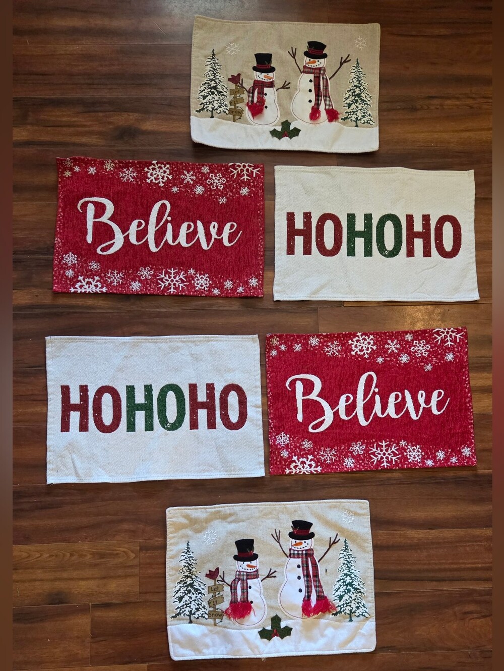 6 Piece Hobby Lobby Red Green White Holiday Christmas Place Mat Set Snowmen